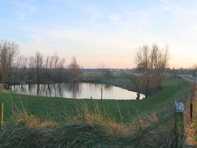 Pannerden, in de avondzon